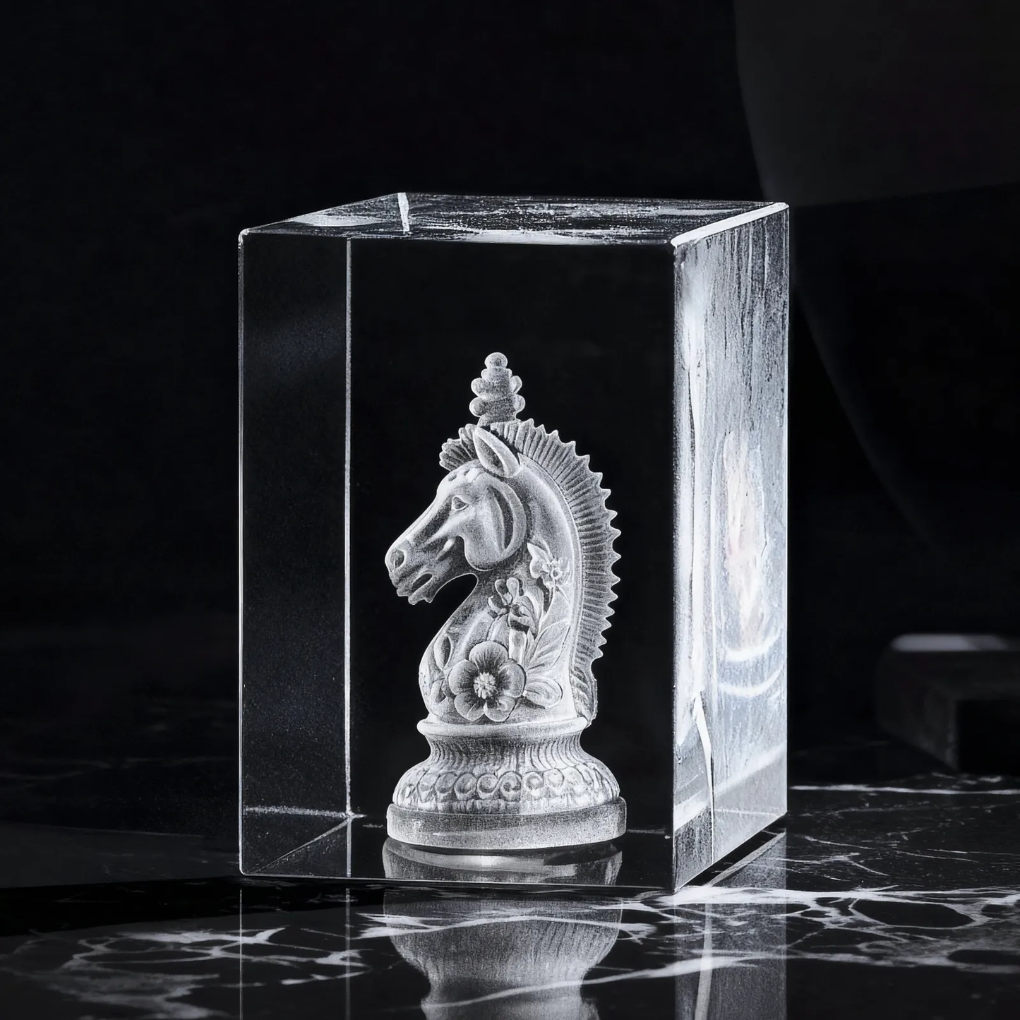 K9 crystal with engraving (5x5x8 cm)